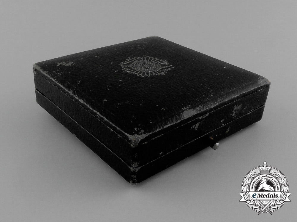 a_silver_grade_eastern_people_bravery_decoration;1_st_class_by_r._wächtler&_lange_in_its_case_of_issue_d_9896_2