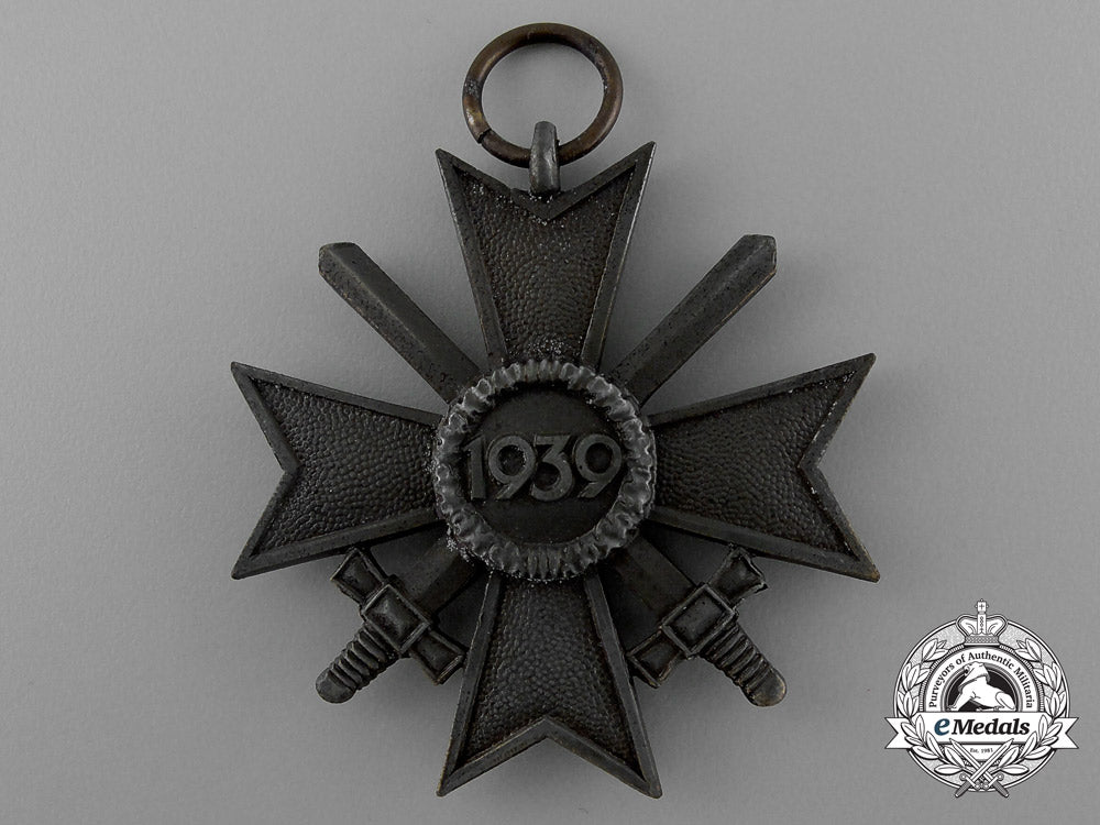 an_absolutely_mint_war_merit_cross_with_swords_in_its_original_packet_of_issue_by_deschler&_sohn_d_9908_1