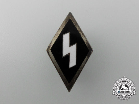 a_third_reich_period_deutsche_jugend_membership_badge_d_9938