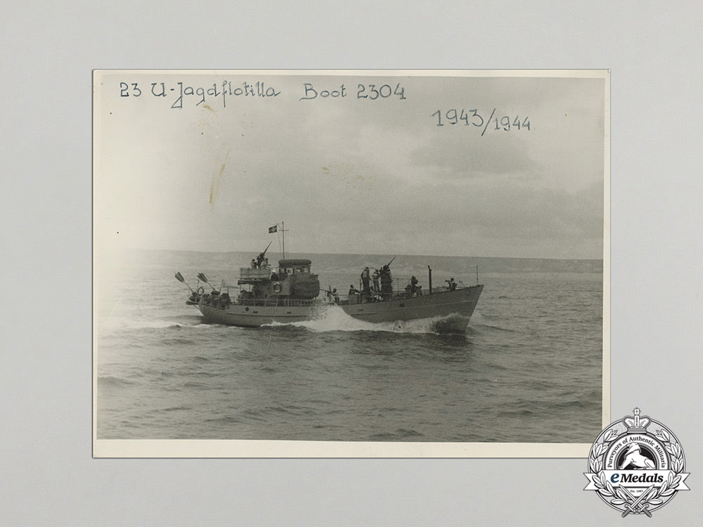 eight_period_photographs_from23_rd_u-_jagdflottille;_kriegsmarine_submarine_pursuit_unit_dd_1122