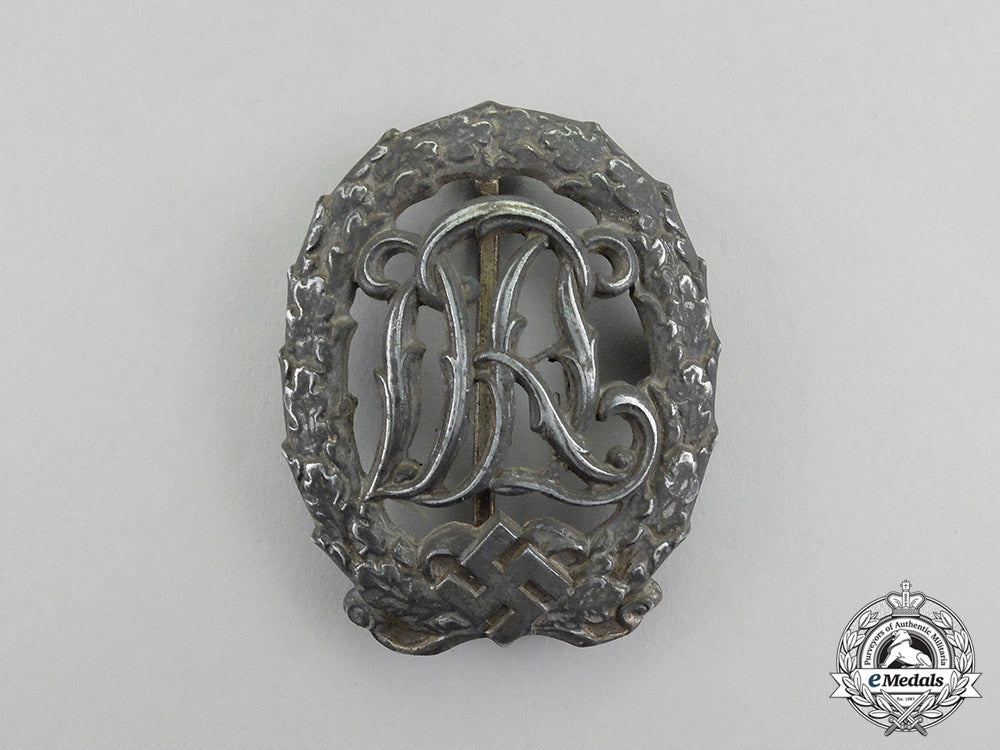 germany._a_silver_grade_drl_sports_badge_by_wernstein_of_jena_dd_1240