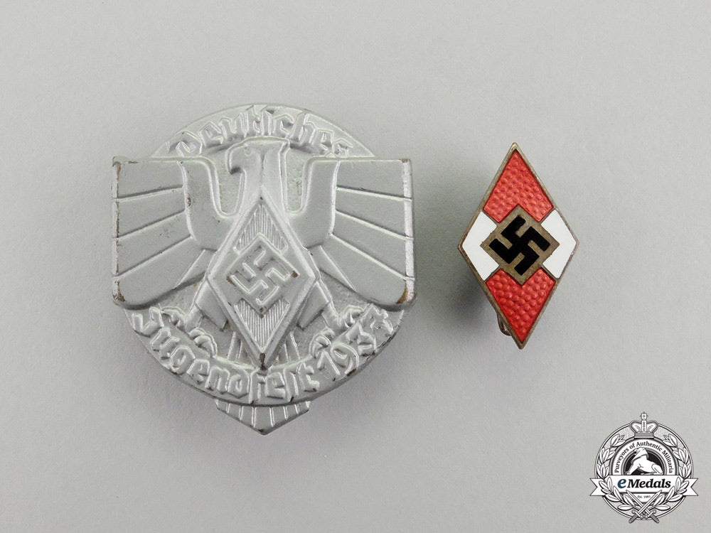 germany._a1937_german_festival_of_youths_badge_with_an_hj_membership_badge_by_karl_wurster_dd_1256