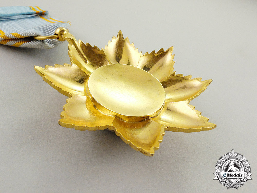 a_comoros_islands_royal_order_of_the_star_of_anjouan,_knight_dd_1632_1