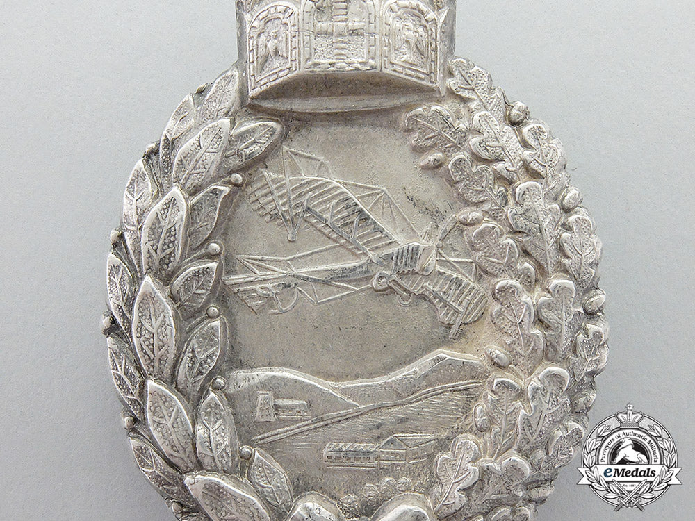 a_first_war_prussian_pilot’s_badge_by_c._e._juncker_of_berlin_dd_2110