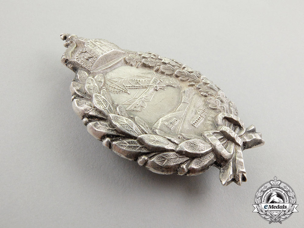 a_first_war_prussian_pilot’s_badge_by_c._e._juncker_of_berlin_dd_2112