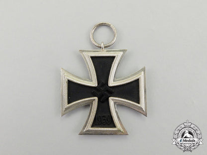 an_absolutely_mint_and_unissued_iron_cross1939_second_class_dd_3143