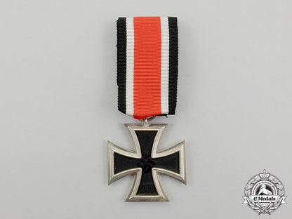an_absolutely_mint_and_unissued_iron_cross1939_second_class_dd_3145