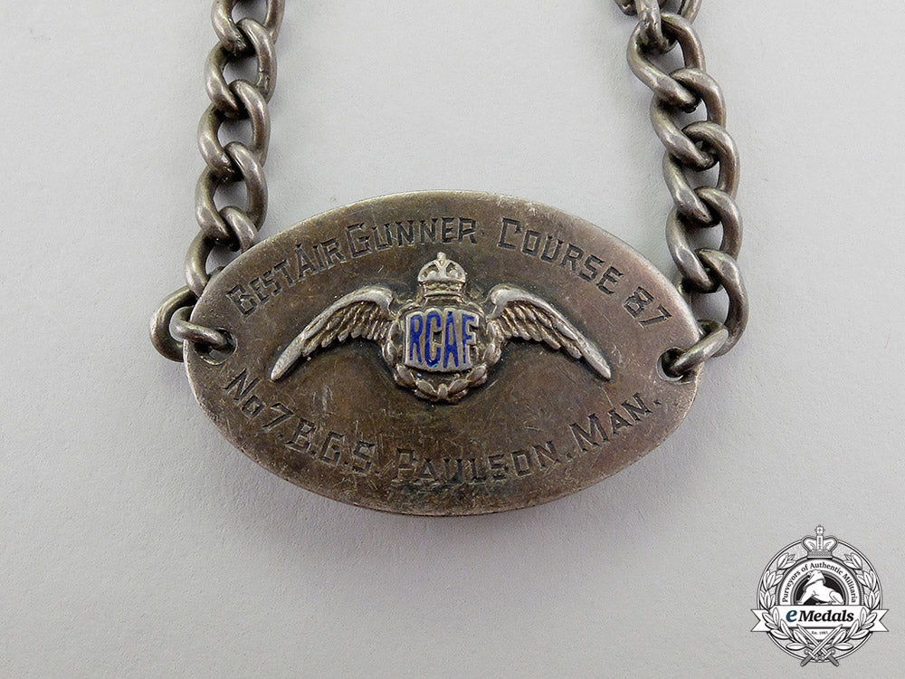 canada._a_memorial_cross_to_sergeant_william_corley_davis,_royal_canadian_air_force_dd_3176