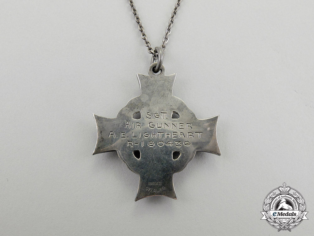 canada._a_memorial_cross_to_air_gunner_lightheart;_lost_carrying_belgian_sas_members_dd_3198