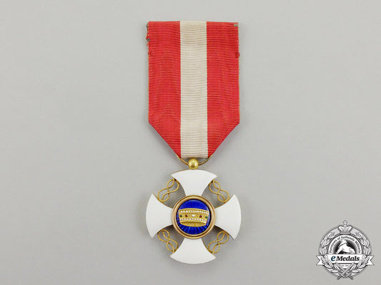 italy._order_of_the_crown;_knight's_cross_in_gold_dd_3349