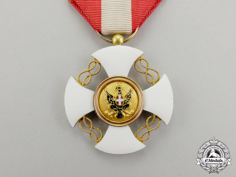 italy._order_of_the_crown;_knight's_cross_in_gold_dd_3351