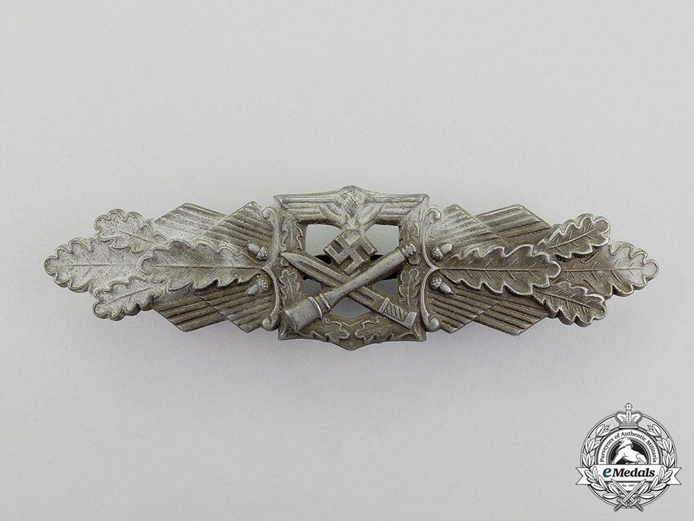a_bronze_grade_close_combat_clasp_by_friedrich_linden_of_lüdenscheid_dd_3392