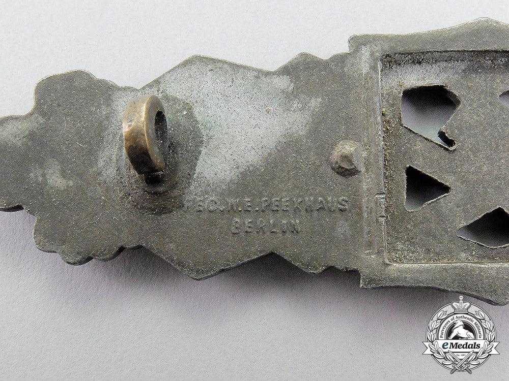a_bronze_grade_close_combat_clasp_by_friedrich_linden_of_lüdenscheid_dd_3397