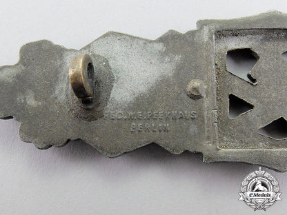 a_bronze_grade_close_combat_clasp_by_friedrich_linden_of_lüdenscheid_dd_3397