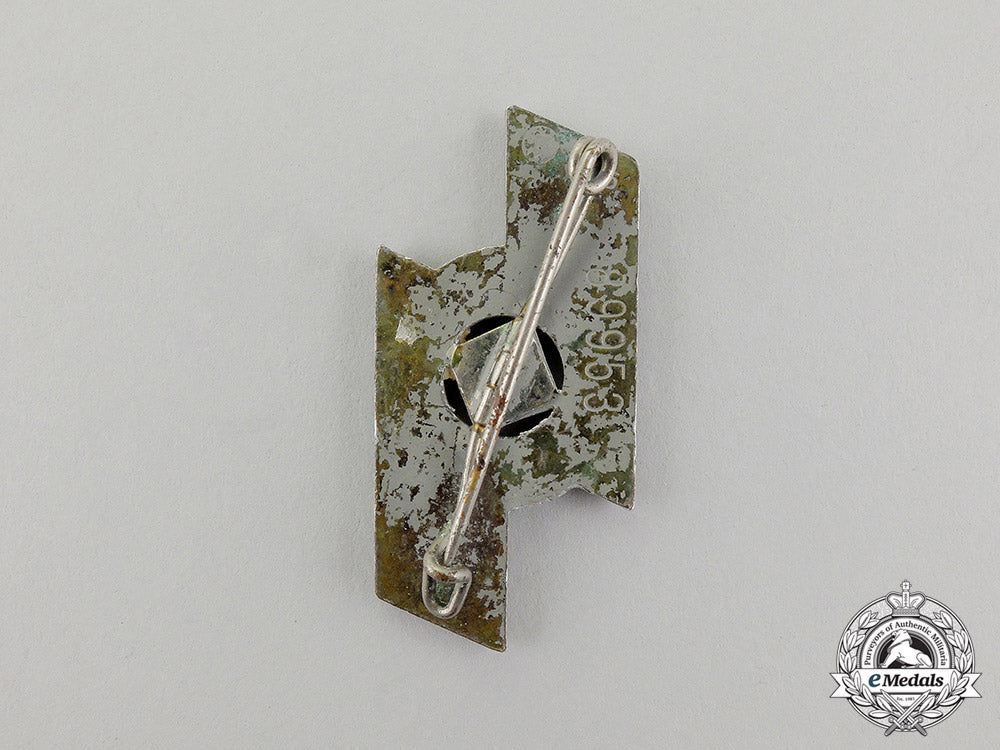 a_dj_achievement_badge;_numbered_dd_4079