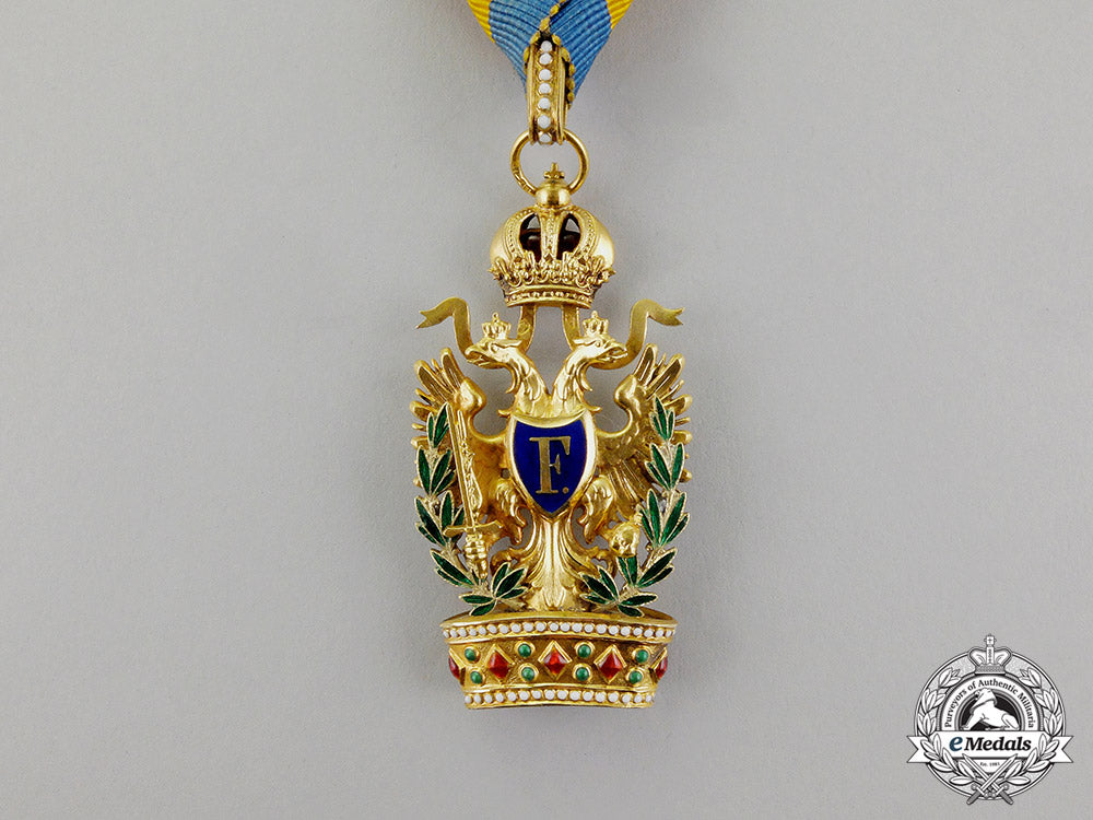 austria,_imperial._an_order_of_the_iron_crown_in_gold,3_rd_class_with_war_decoration,_by_rothe,_c.1910_dd_4322