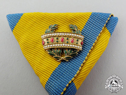 austria,_imperial._an_order_of_the_iron_crown_in_gold,3_rd_class_with_war_decoration,_by_rothe,_c.1910_dd_4323