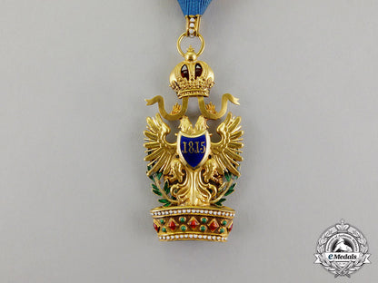 austria,_imperial._an_order_of_the_iron_crown_in_gold,3_rd_class_with_war_decoration,_by_rothe,_c.1910_dd_4324