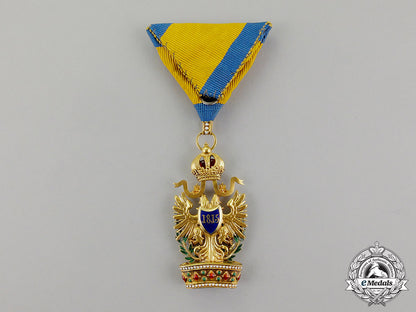 austria,_imperial._an_order_of_the_iron_crown_in_gold,3_rd_class_with_war_decoration,_by_rothe,_c.1910_dd_4325