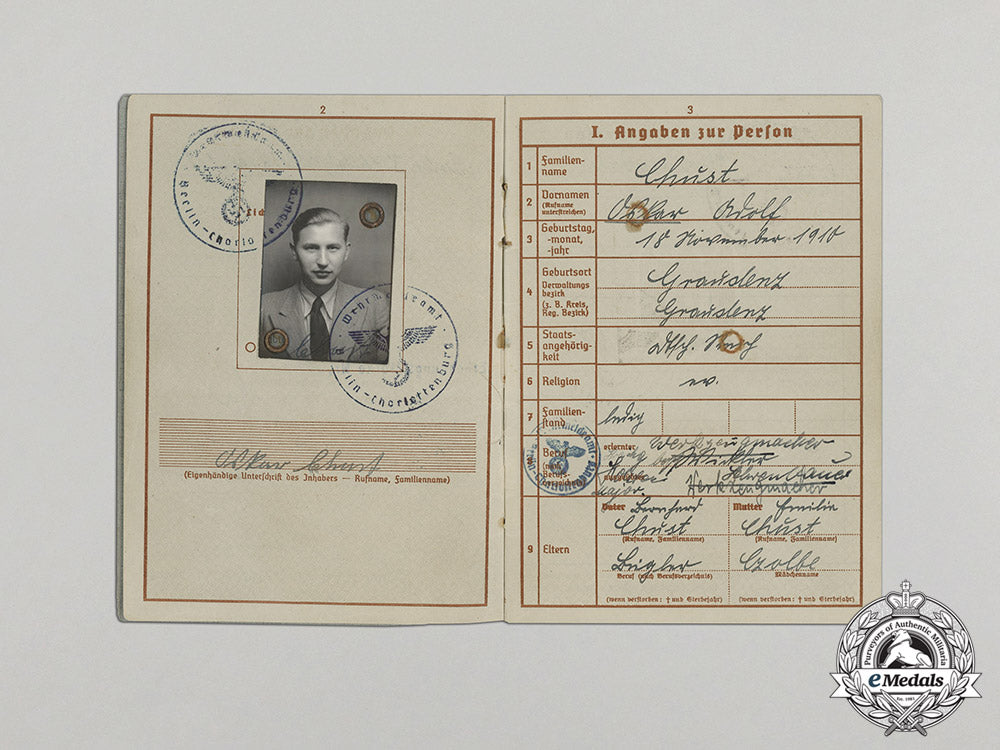 a_wehrpaß_to_panzerobergrenadier_oskar_chust,_kia1942_in_russia_dd_4440