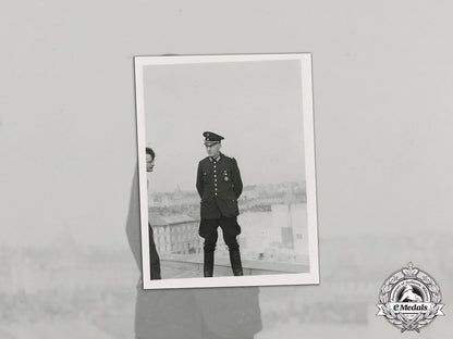 germany._an_early_photograph_of_an_nsdap_general_honour_gau_badge_recipient_dd_5284_1