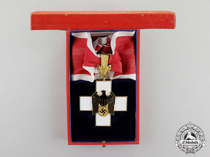 germany._a_german_social_welfare_decoration,1_st_class,_by_gebr._godet&_co.,_in_case_of_issue,_dd_5436