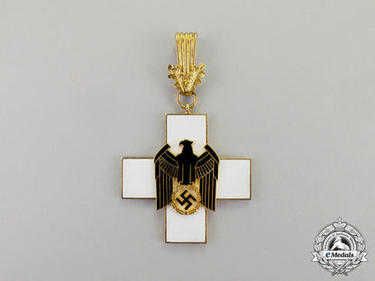 germany._a_german_social_welfare_decoration,1_st_class,_by_gebr._godet&_co.,_in_case_of_issue,_dd_5438