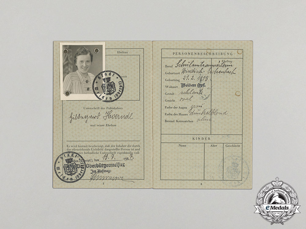 germany._three_interwar&_wartime_german_travelling_passports_dd_5556