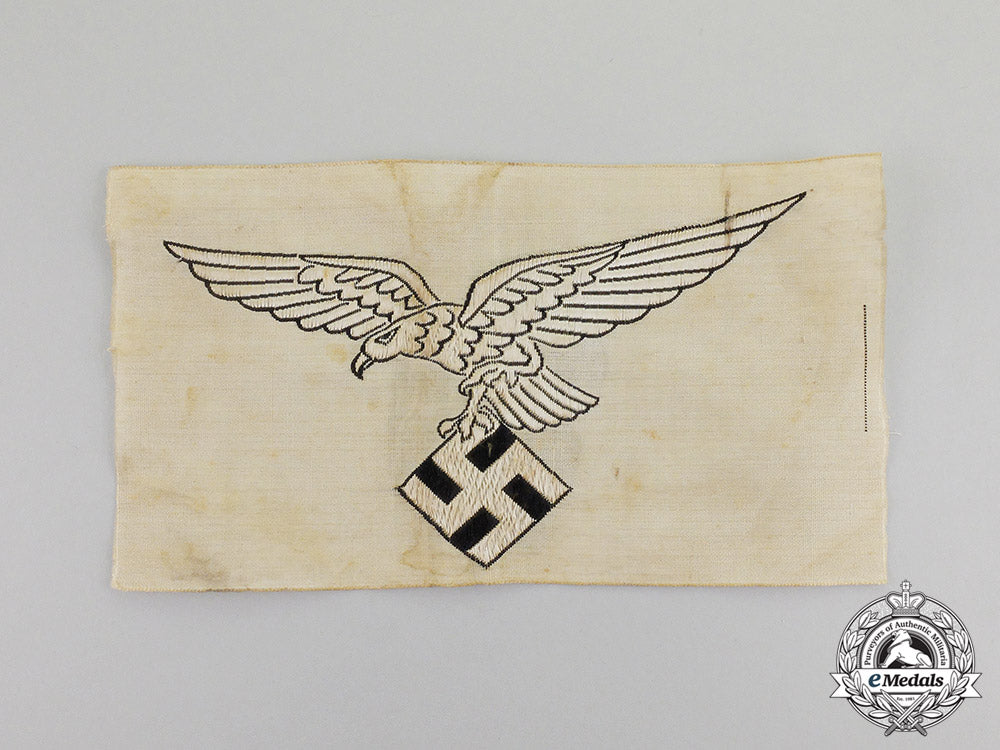 germany._a_mint&_unissued_third_reich_period_luftwaffe_officer’s_staff_car_pennant_dd_5807