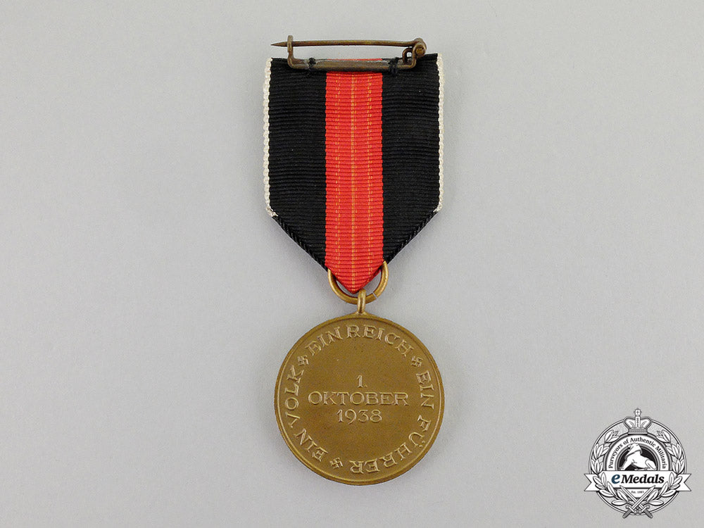 germany._an1938_entry_into_the_sudetenland_commemorative_medal_in_its_case_of_issue_dd_5833