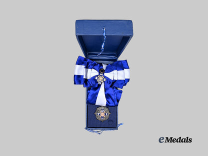 el_salvador,_republic._a_national_order_of_josé_matías_delgado,_grand_cross_set_in_case_e_medals__w8668_3