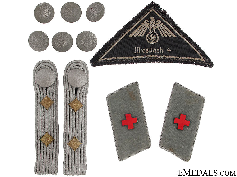 drk-_german_red_cross_officer’s_lot_of_insignia_drk_german_red_c_50b63af345f63