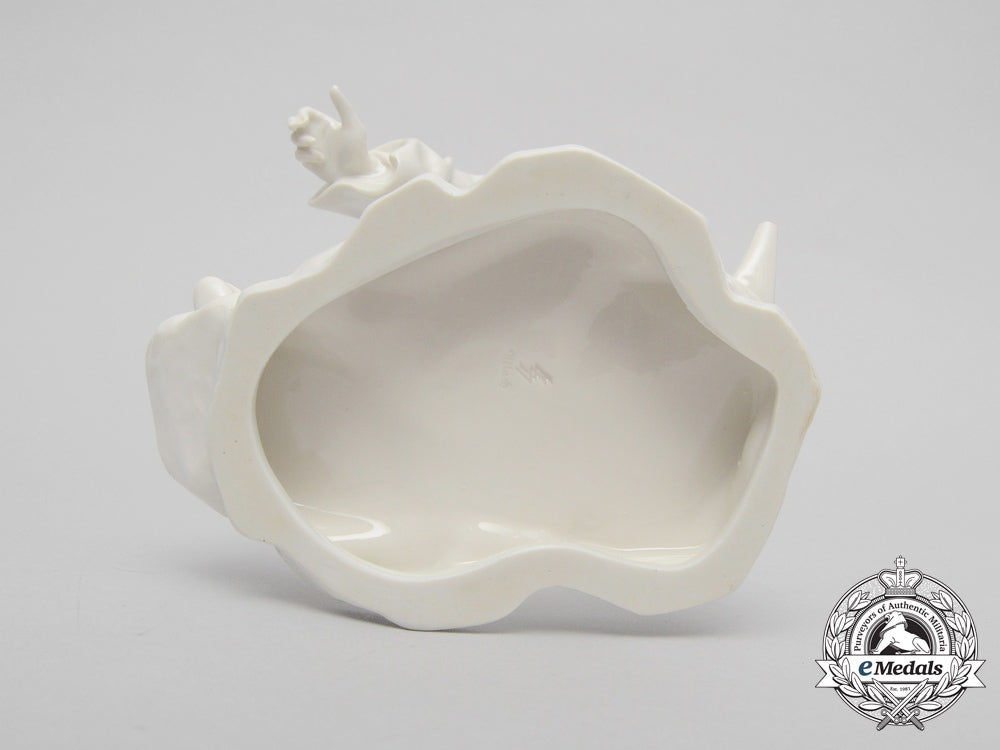 an_allach_porcelain_moriskentanzer;"_burgunder"_dsc_0263