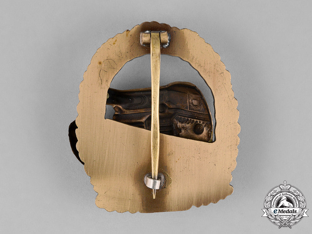 germany,_wehrmacht._a_special_grade_tank_assault_badge_for100_engagements,1957_version_dsc_0403