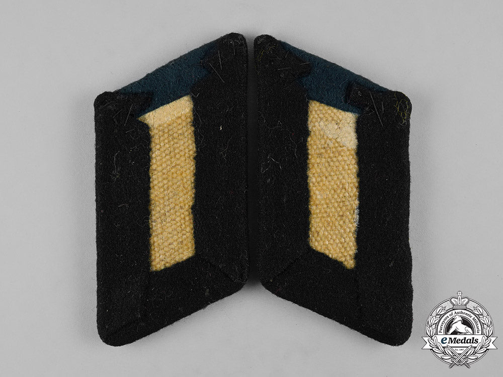 germany,_heer._a_set_of_heeresverwaltung_officer’s_uniform_rank_insignia_dsc_0826_1_1_1