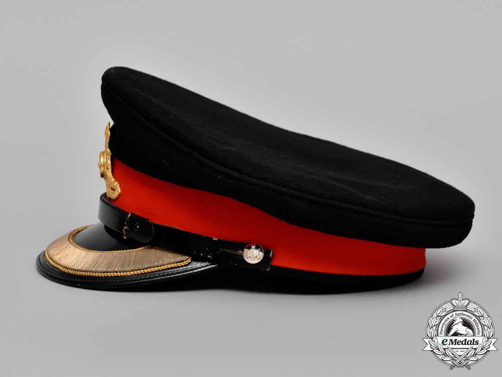 canada._a_royal_canadian_artillery_forage_cap_of_lieutenant-_colonel_a.v._taylor,_cd_dsc_1027_1_1