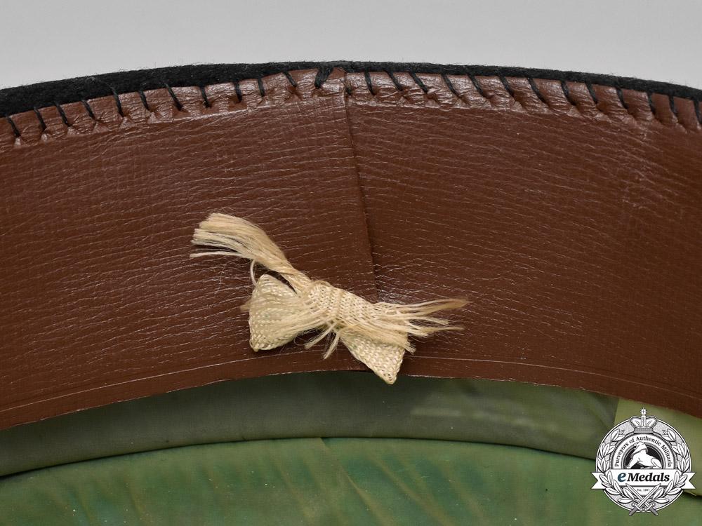 canada._a_royal_canadian_artillery_forage_cap_of_lieutenant-_colonel_a.v._taylor,_cd_dsc_1043_1_1