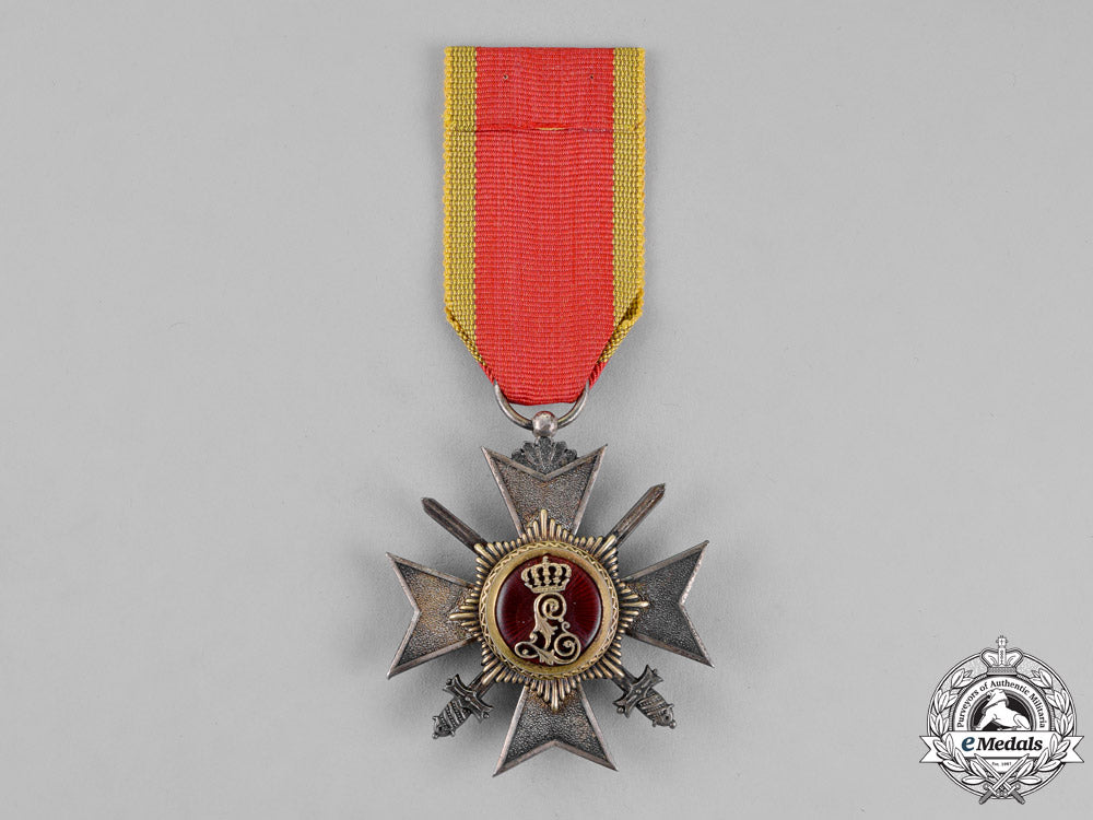 lippe,_principality._a_princely_houseorder_honour_cross_fourth_class_with_swords,_c.1916_dsc_1062