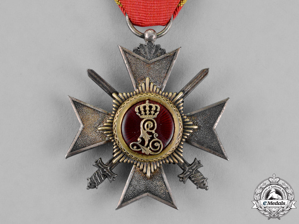 lippe,_principality._a_princely_houseorder_honour_cross_fourth_class_with_swords,_c.1916_dsc_1065