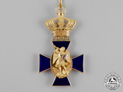 bavaria,_kingdom._a_royal_merit_order_of_st._michael,_second_class_cross_in_gold,_by_gebrüder_hemmerle,_c.1890_dsc_1755