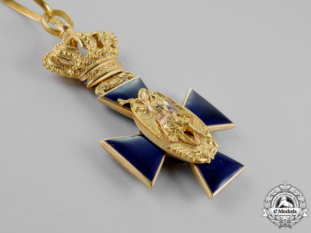 bavaria,_kingdom._a_royal_merit_order_of_st._michael,_second_class_cross_in_gold,_by_gebrüder_hemmerle,_c.1890_dsc_1762