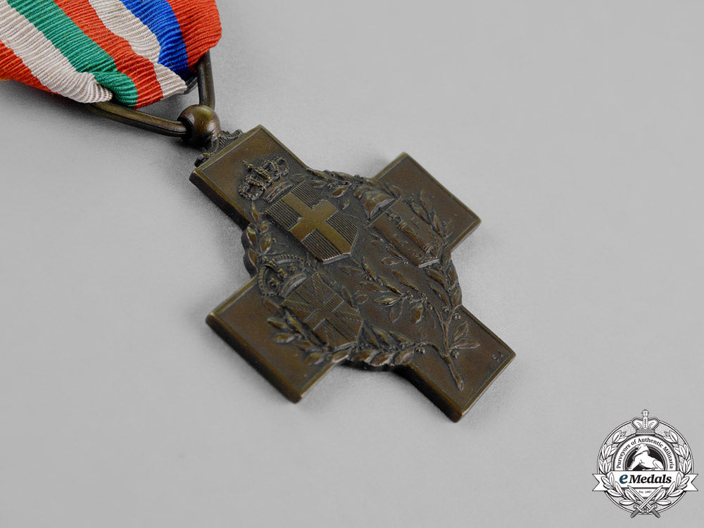 italy,_kingdom._two_campaign_crosses,_c.1918_dsc_1775