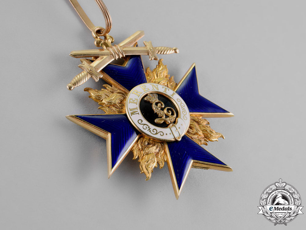 bavaria,_kingdom._an_order_of_military_merit_in_gold,_second_class_with_swords,_by_hemmerle,_c.1915_dsc_1940