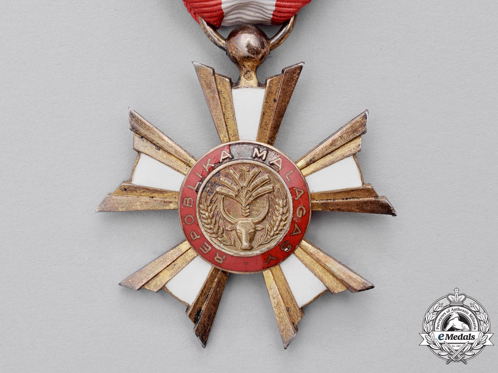 madagascar,_malagasy_republic._a_national_order,_officer,_c.1965_dsc_2029