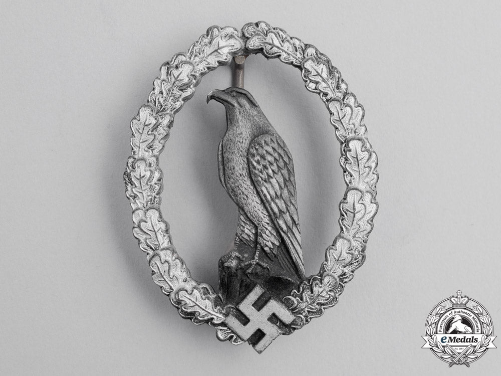 germany._a_scarce_retired_luftwaffe_pilot's_badge_dsc_2174