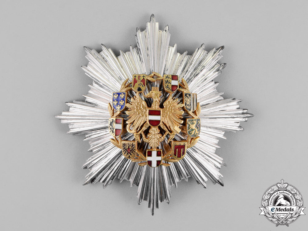 austria,_second_republic._a_decoration_of_honour_for_services_to_the_republic,_grand_decoration_in_silver,_c.1952_dsc_2200_1_1_1_1_1_1_1_1_1