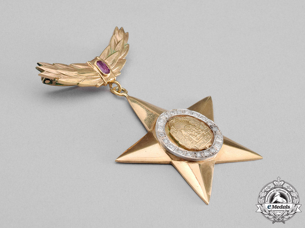 romania,_socialist._a_hero_of_the_romanian_socialist_republic_in_gold,_ruby&_diamonds_dsc_2529_2_1_1_1_1