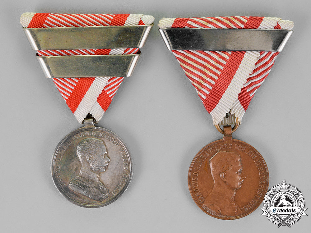 austria,_empire._two_bravery_medals_dsc_2557_1