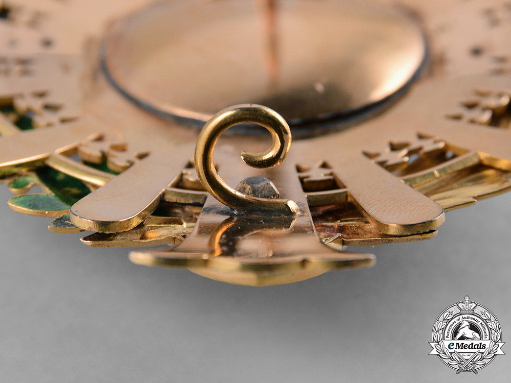 spain,_kingdom._a_civil_order_of_alfonso_xii,_grand_cross_star_in_gold_dsc_3108