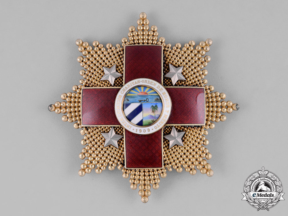 cuba,_republic._an_order_of_honor&_merit_of_the_national_red_cross,_by_rothe,_grand_cross_star,_c.1915_dsc_3243